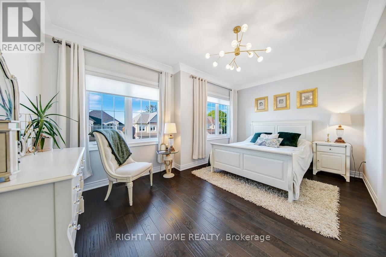 38 Menotti Drive, Richmond Hill, Ontario  L4E 1G6 - Photo 31 - N12764720