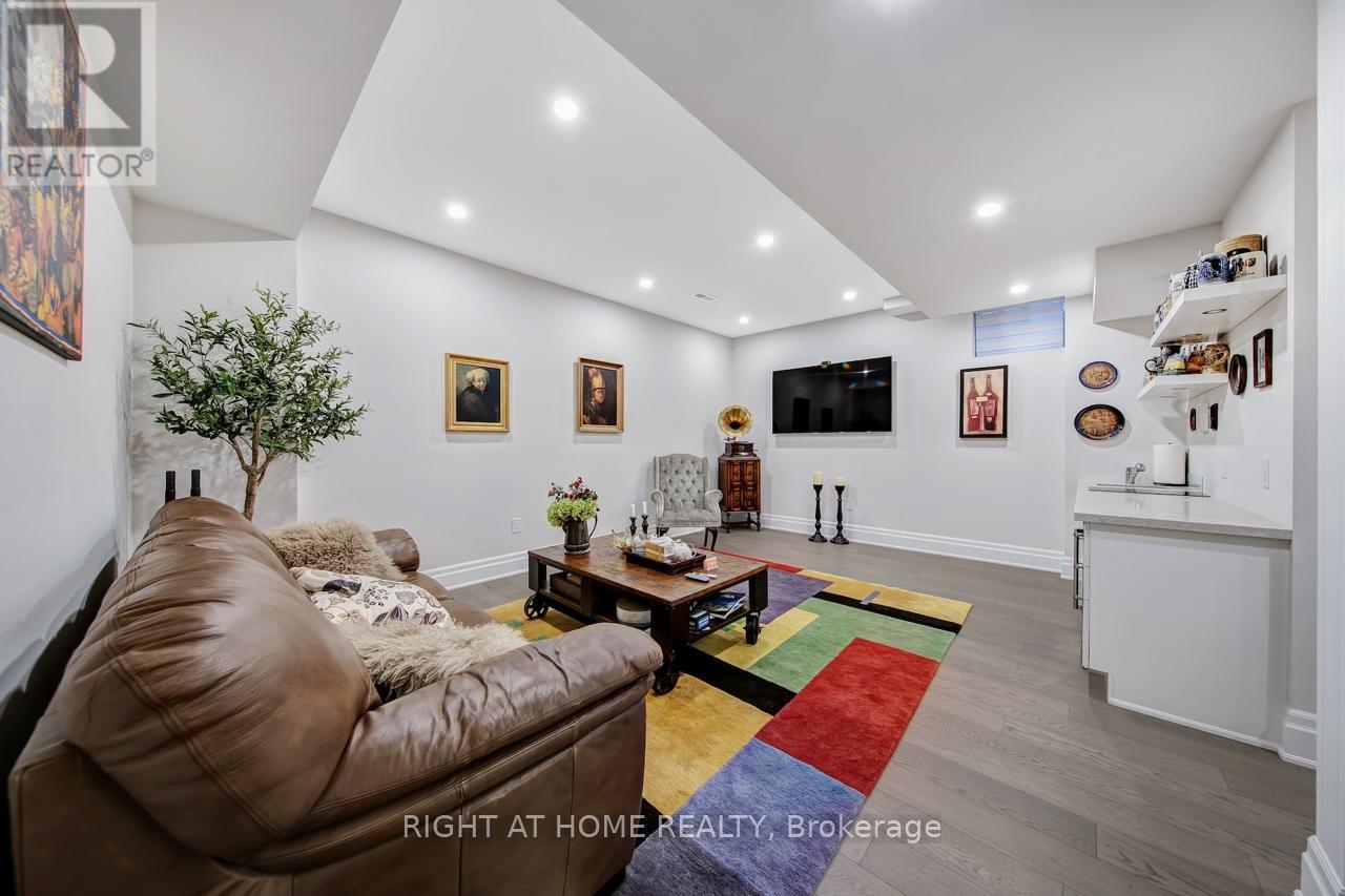 38 Menotti Drive, Richmond Hill, Ontario  L4E 1G6 - Photo 39 - N12764720