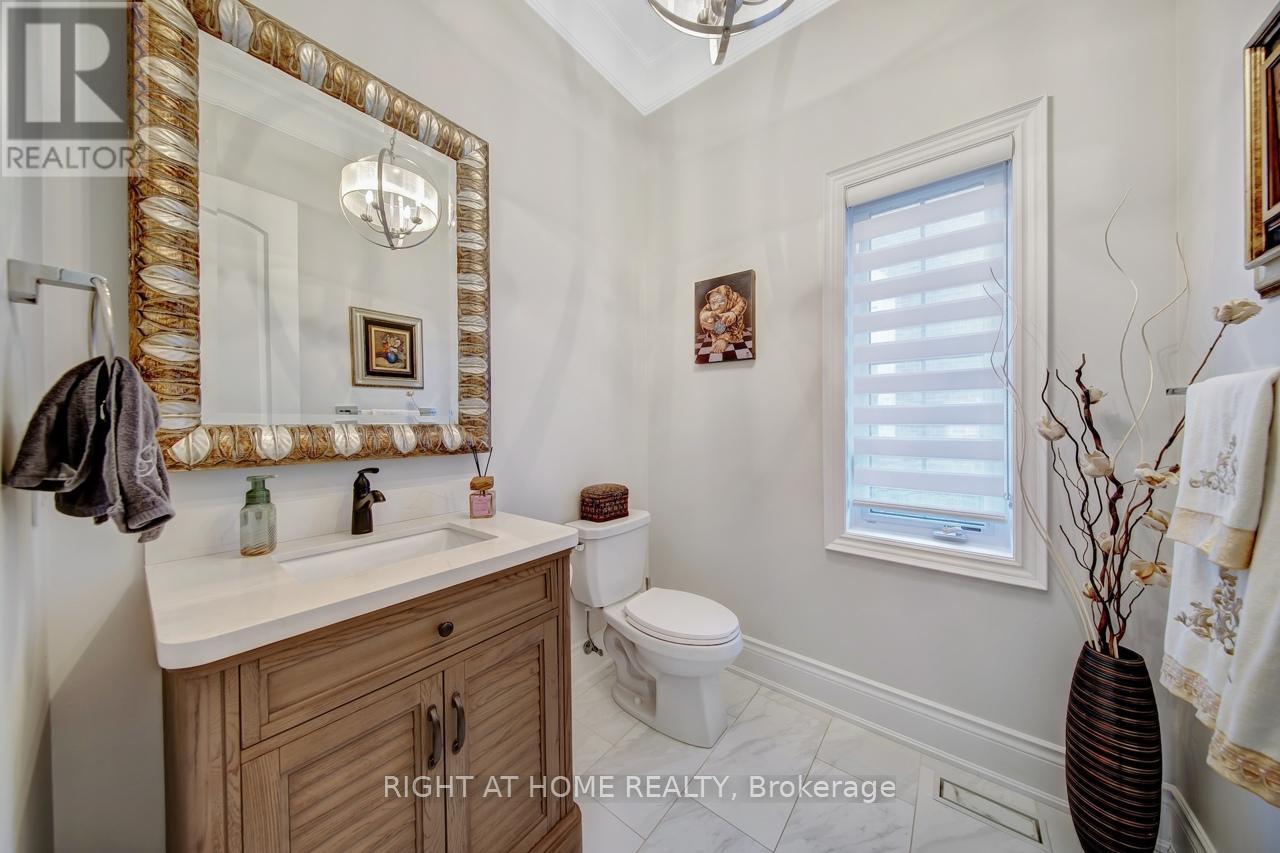 38 Menotti Drive, Richmond Hill, Ontario  L4E 1G6 - Photo 4 - N12764720