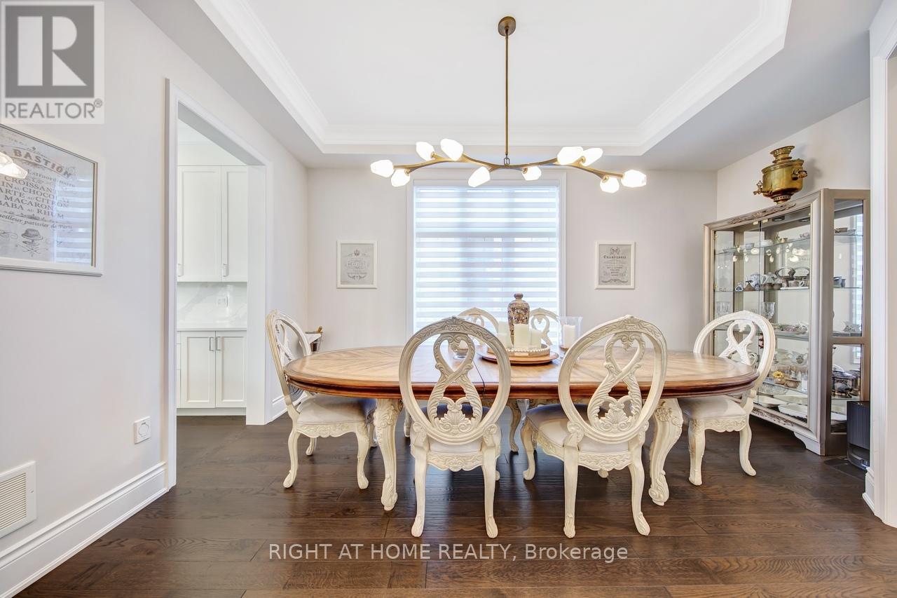 38 Menotti Drive, Richmond Hill, Ontario  L4E 1G6 - Photo 6 - N12764720