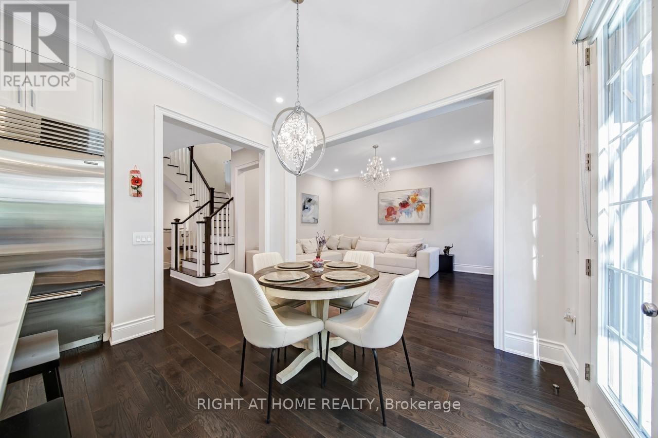 38 Menotti Drive, Richmond Hill, Ontario  L4E 1G6 - Photo 9 - N12764720