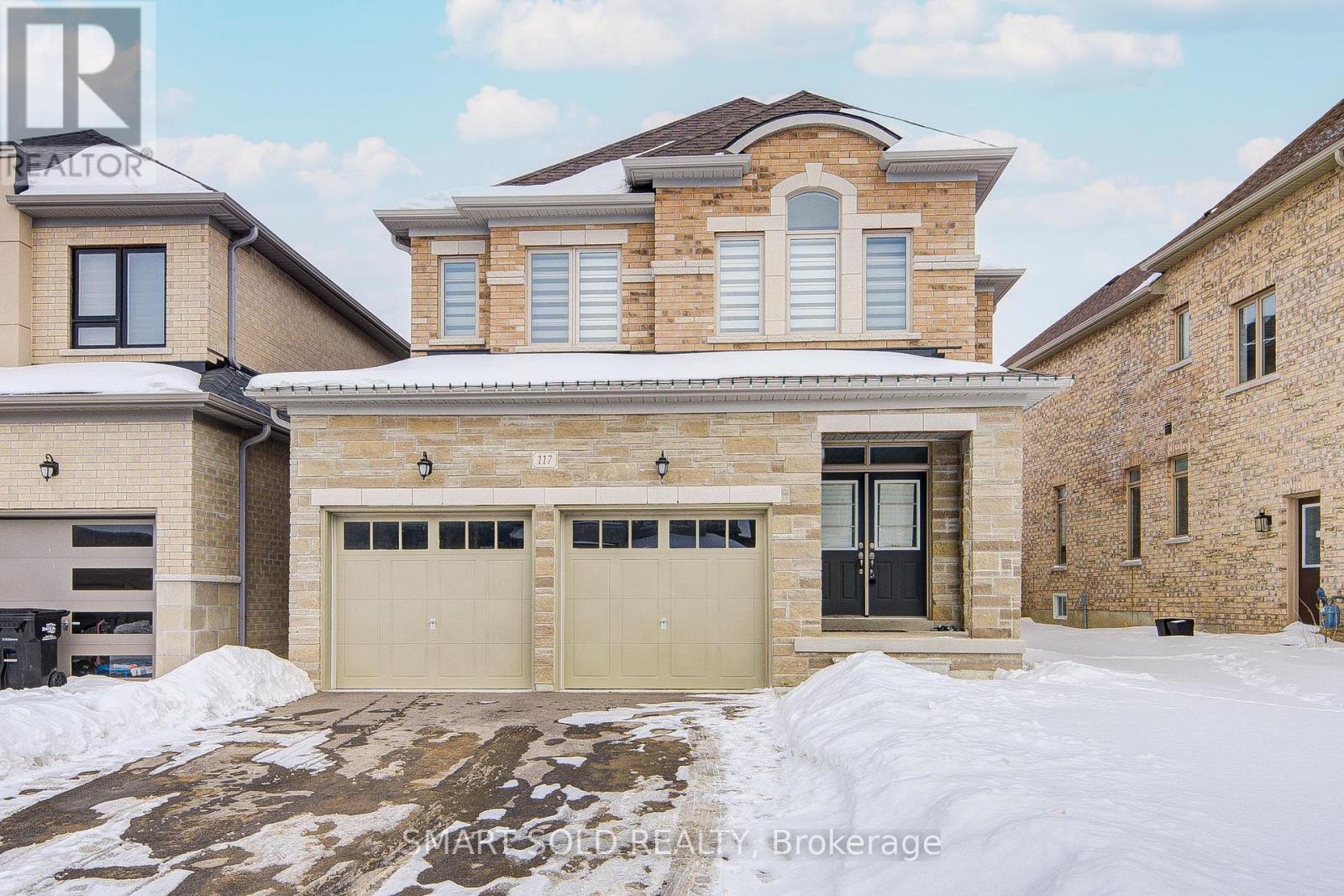 117 FERRAGINE CRESCENT, Bradford West Gwillimbury, Ontario