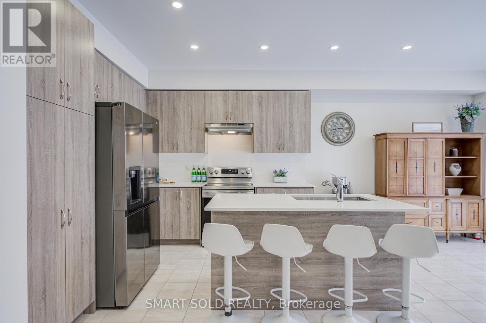 117 Ferragine Crescent, Bradford West Gwillimbury, Ontario  L3Z 4K2 - Photo 14 - N12764732