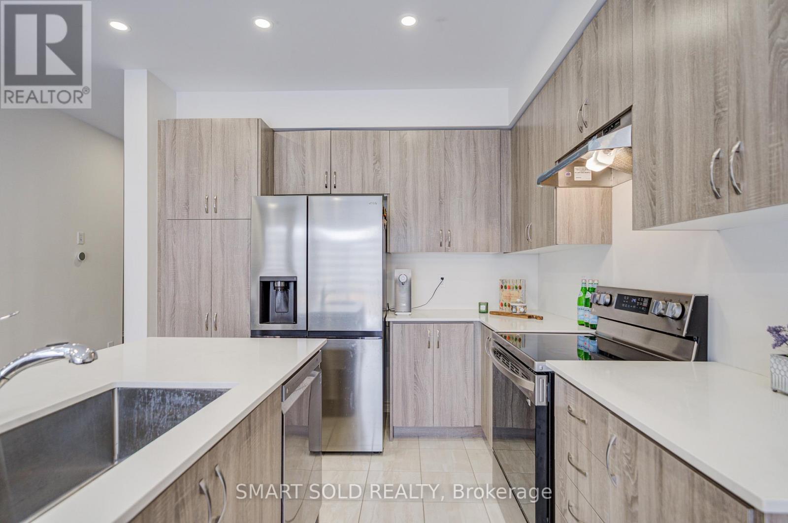 117 Ferragine Crescent, Bradford West Gwillimbury, Ontario  L3Z 4K2 - Photo 15 - N12764732