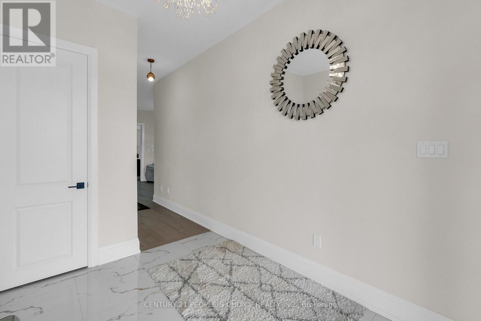 10 Tweedhill Avenue, Caledon, Ontario  L7C 4K5 - Photo 4 - W12764708