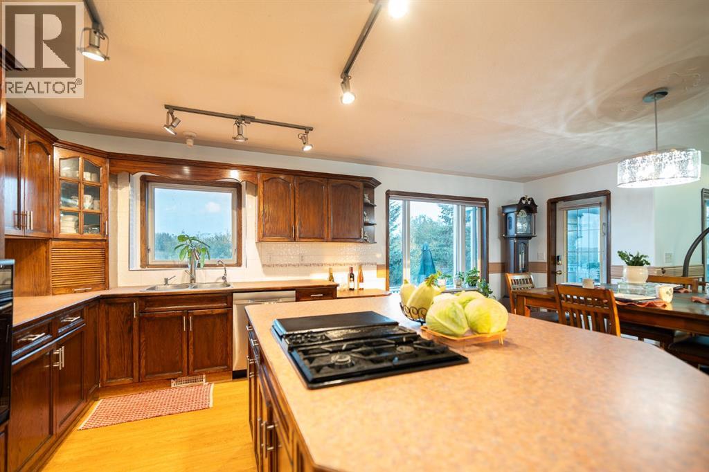 431079 Range Road 254, Rural Ponoka County, Alberta  T4J 1R2 - Photo 18 - A2256865