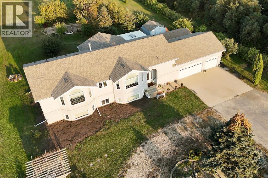 431079 Range Road 254, Rural Ponoka County, Alberta  T4J 1R2 - Photo 3 - A2256865