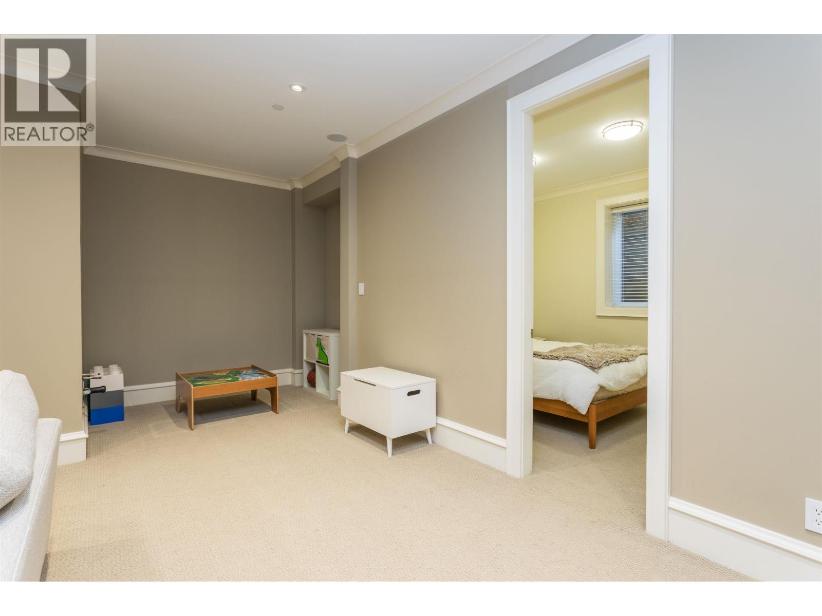 6417 Pitt Street, West Vancouver, British Columbia  V7W 2C1 - Photo 32 - R3075094