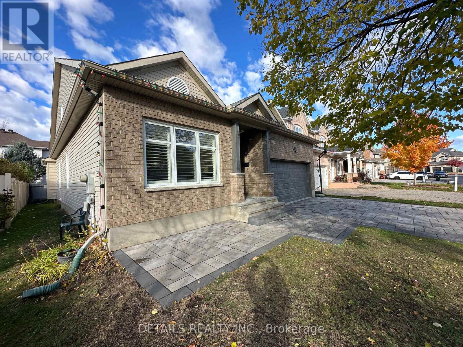 247 Flodden Way, Ottawa, Ontario  K2G 7E1 - Photo 3 - X12764790