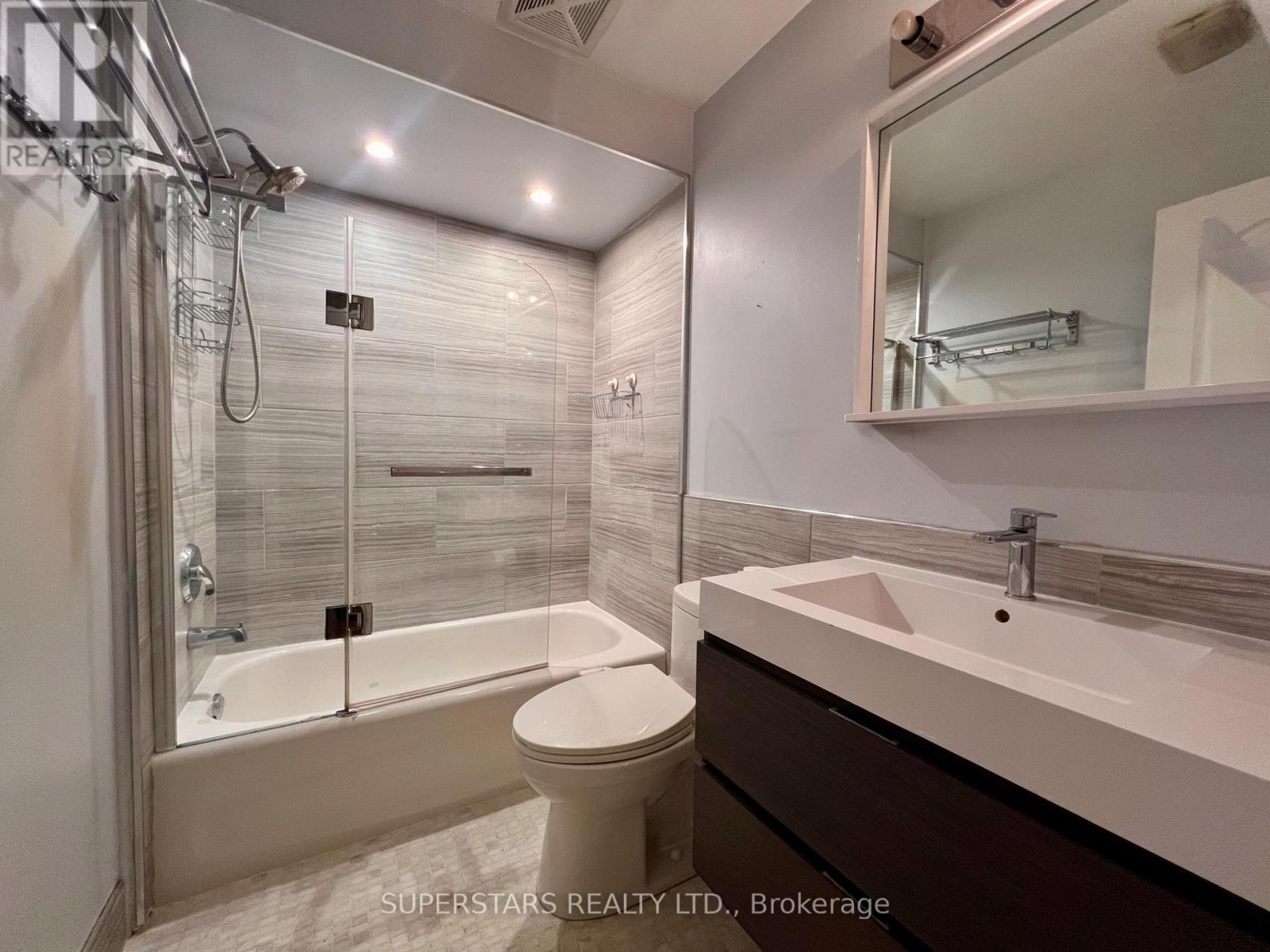 Th8 - 78 Carr Street, Toronto, Ontario M5T 1B7 - Photo 5 - C12764760