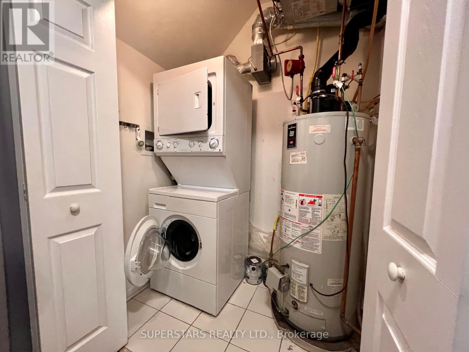 Th8 - 78 Carr Street, Toronto, Ontario M5T 1B7 - Photo 9 - C12764760