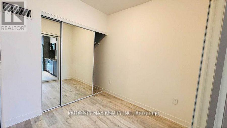 403 - 70 Princess Street, Toronto, Ontario  M5A 0X6 - Photo 3 - C12764774