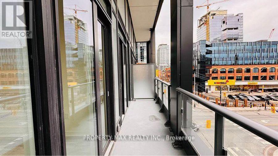 403 - 70 Princess Street, Toronto, Ontario  M5A 0X6 - Photo 9 - C12764774