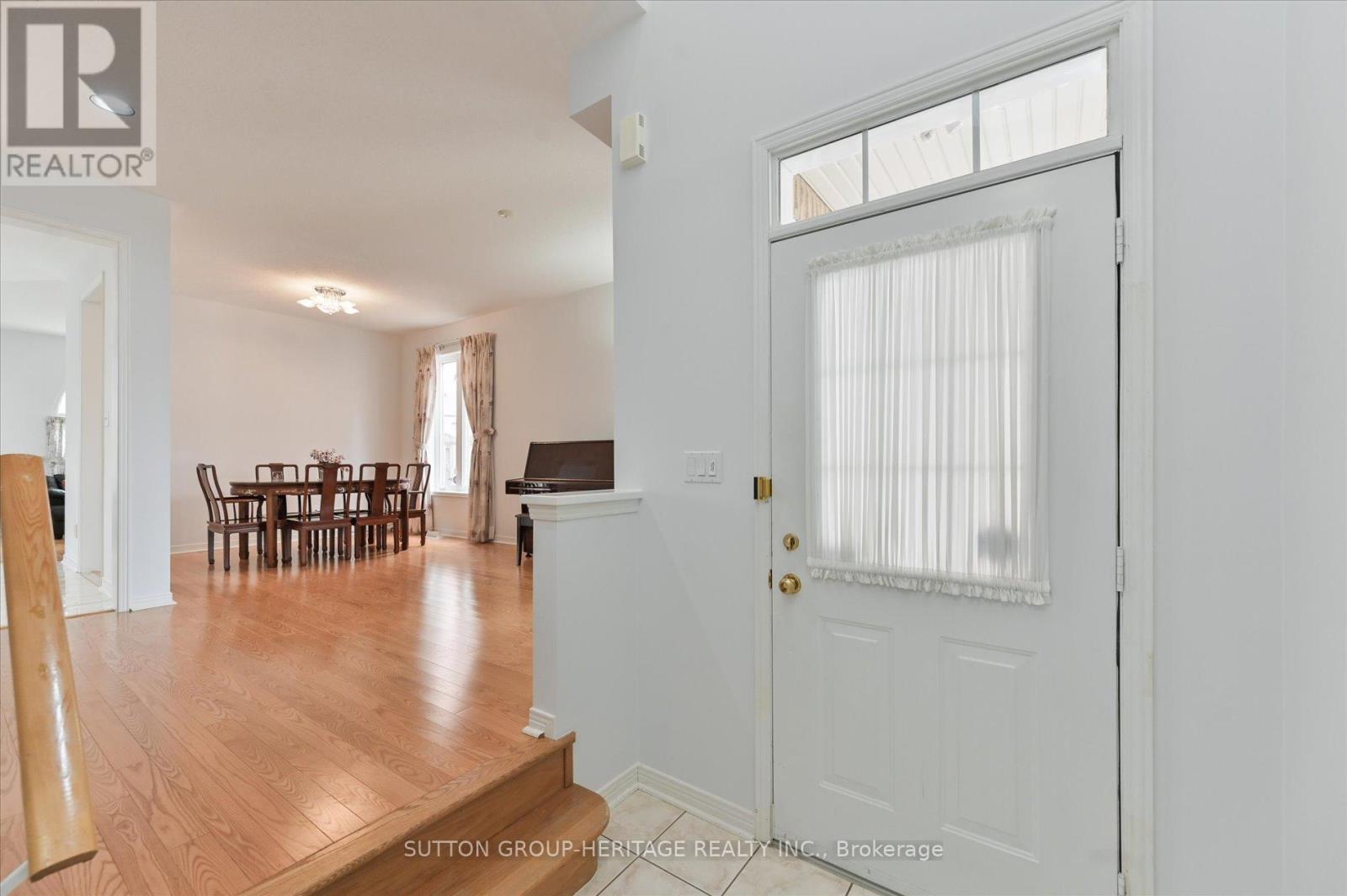 31 Thornton Street, Markham, Ontario  L3S 4P7 - Photo 4 - N12764762