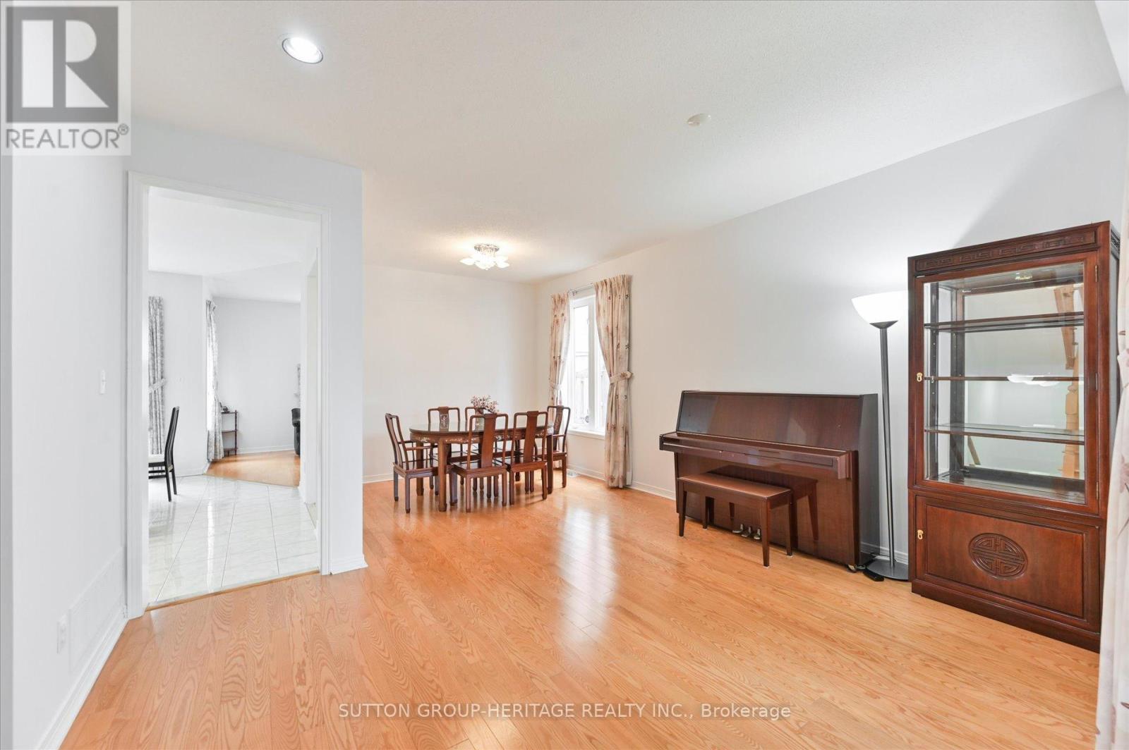 31 Thornton Street, Markham, Ontario  L3S 4P7 - Photo 5 - N12764762