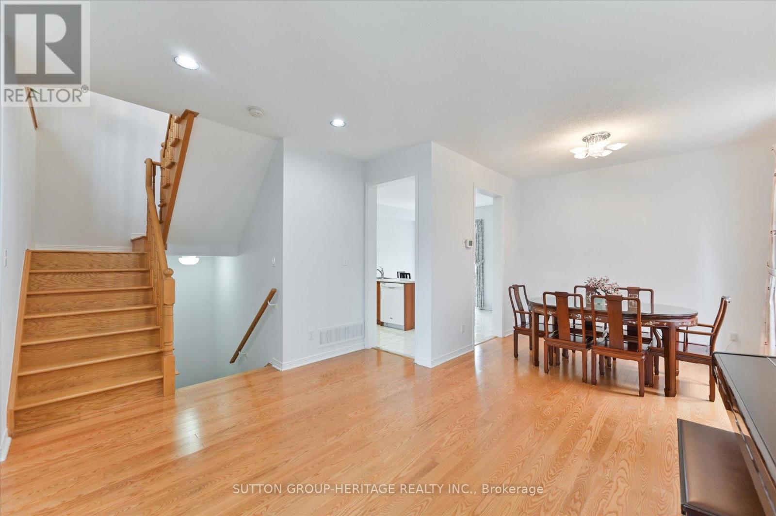 31 Thornton Street, Markham, Ontario  L3S 4P7 - Photo 6 - N12764762