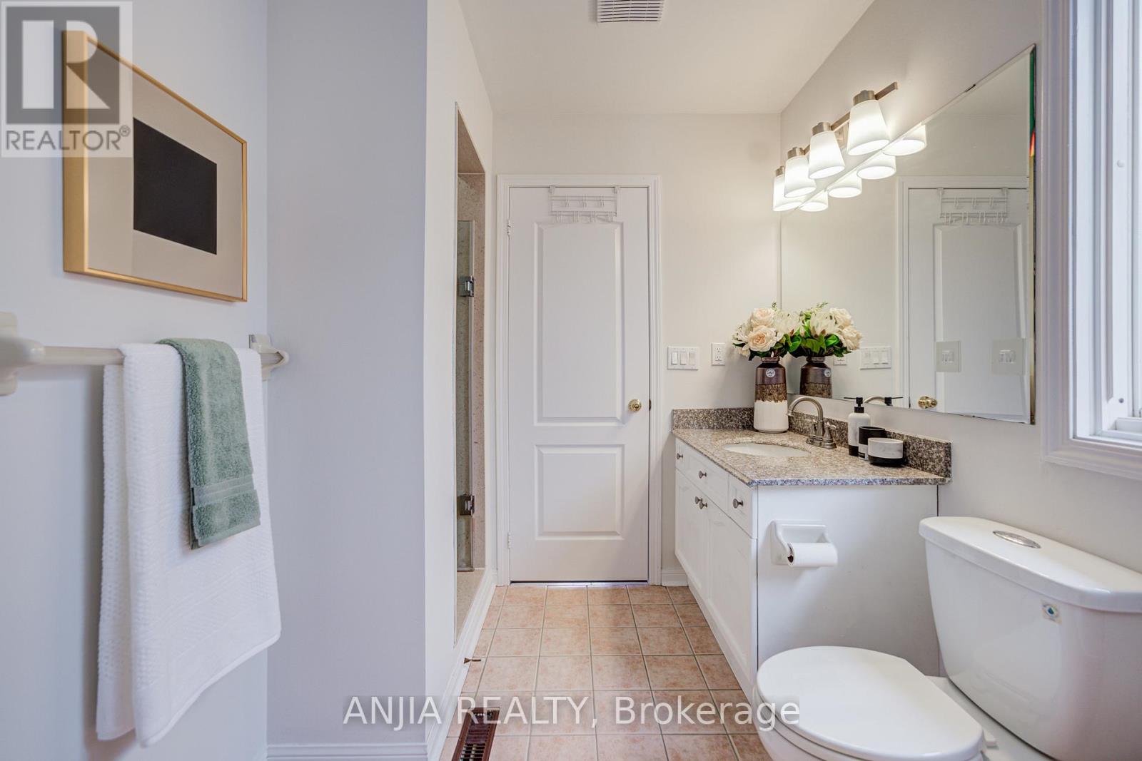 14 Castlemore Avenue, Markham, Ontario  L6C 2B3 - Photo 18 - N12764766