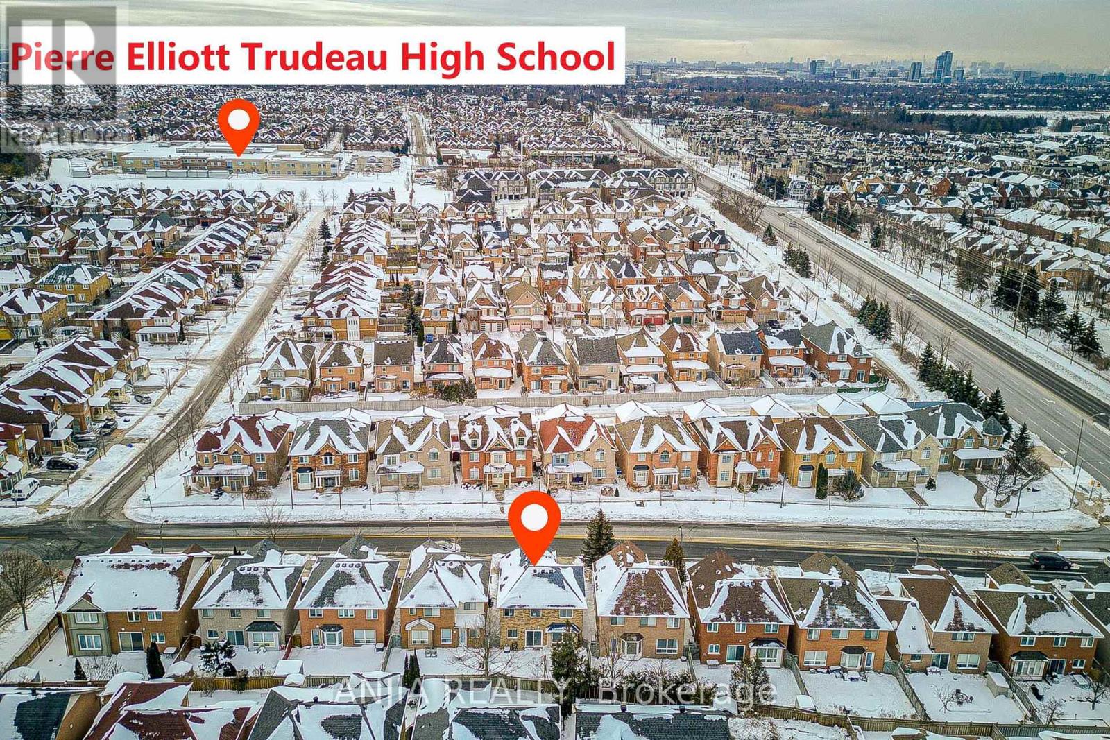 14 Castlemore Avenue, Markham, Ontario  L6C 2B3 - Photo 2 - N12764766