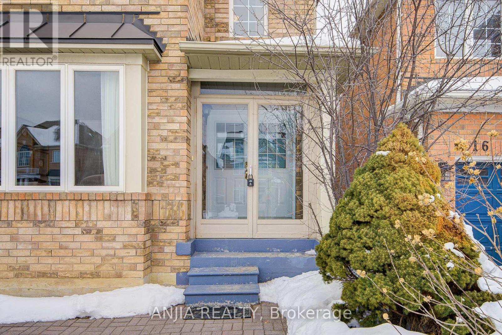 14 Castlemore Avenue, Markham, Ontario  L6C 2B3 - Photo 3 - N12764766