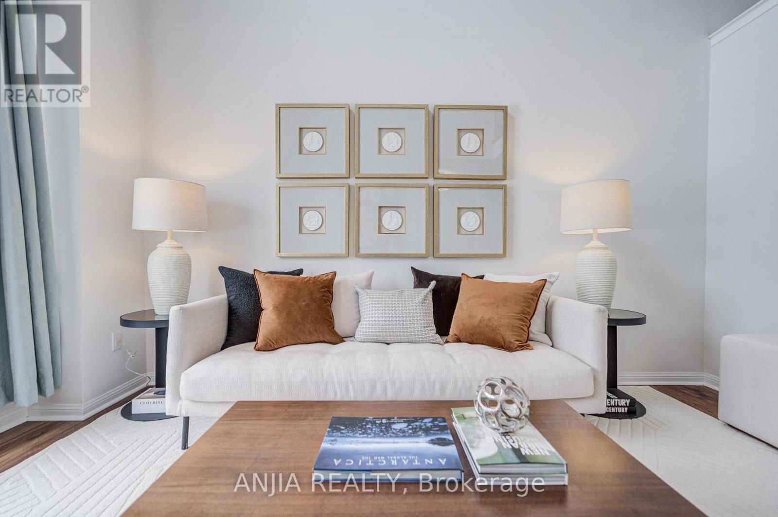 14 Castlemore Avenue, Markham, Ontario  L6C 2B3 - Photo 5 - N12764766