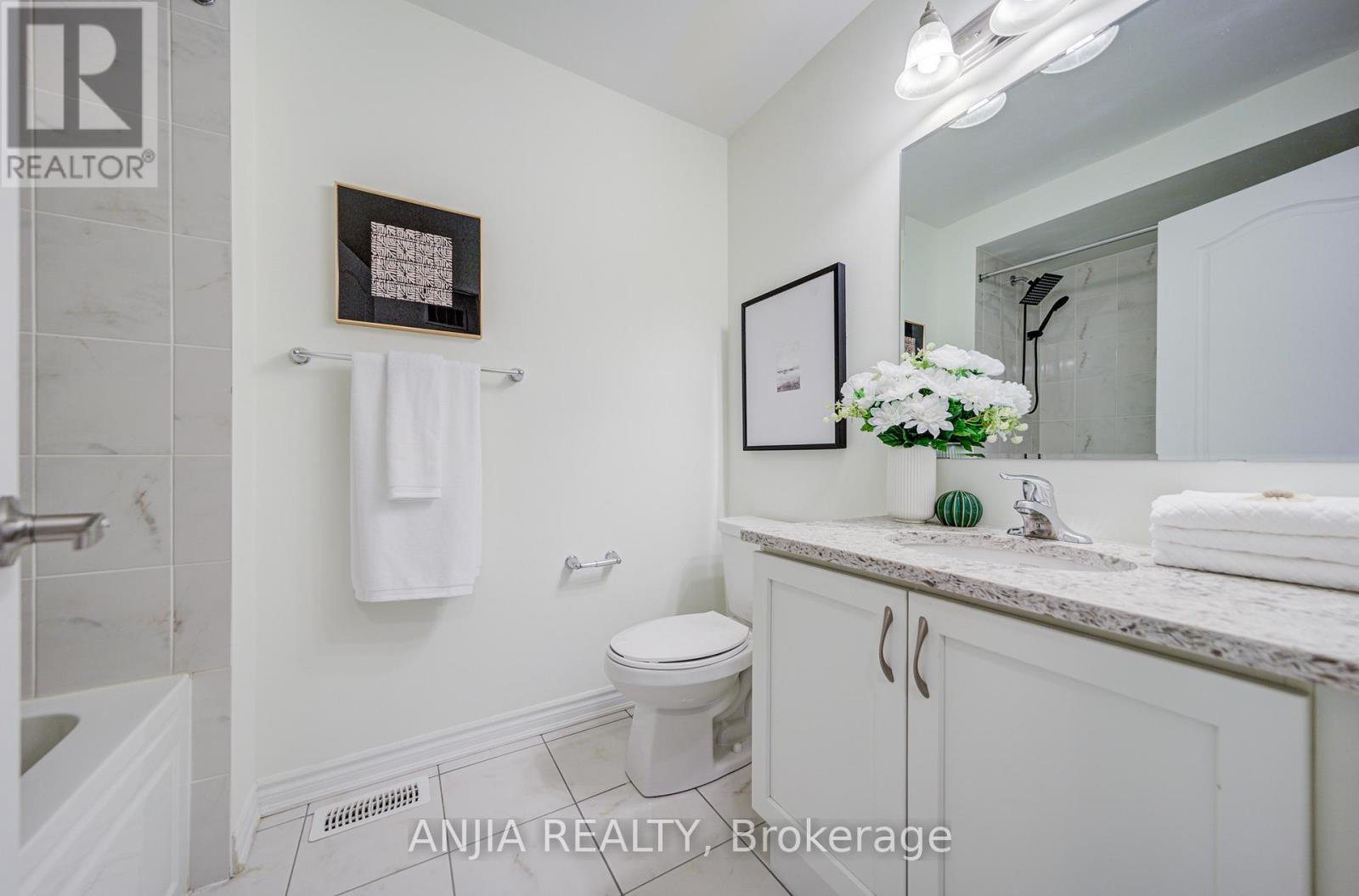 33 Ness Drive, Richmond Hill, Ontario  L4S 0J8 - Photo 22 - N12764770