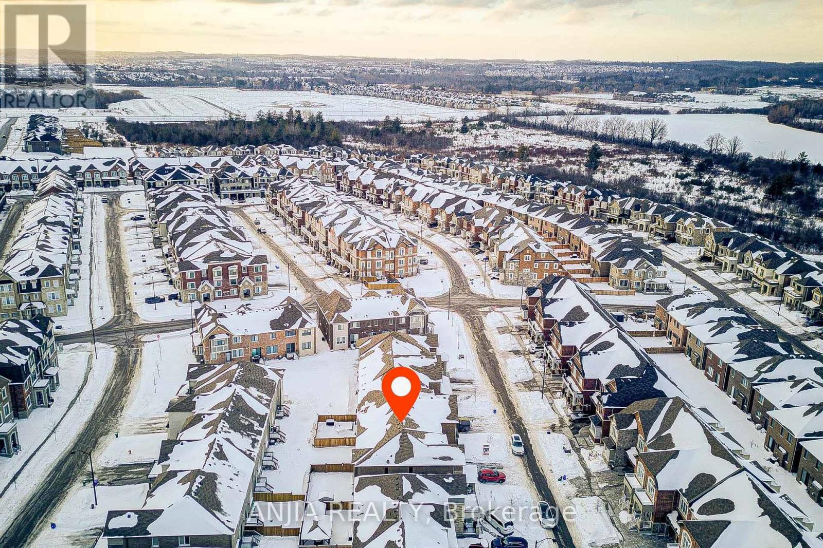 33 Ness Drive, Richmond Hill, Ontario  L4S 0J8 - Photo 3 - N12764770