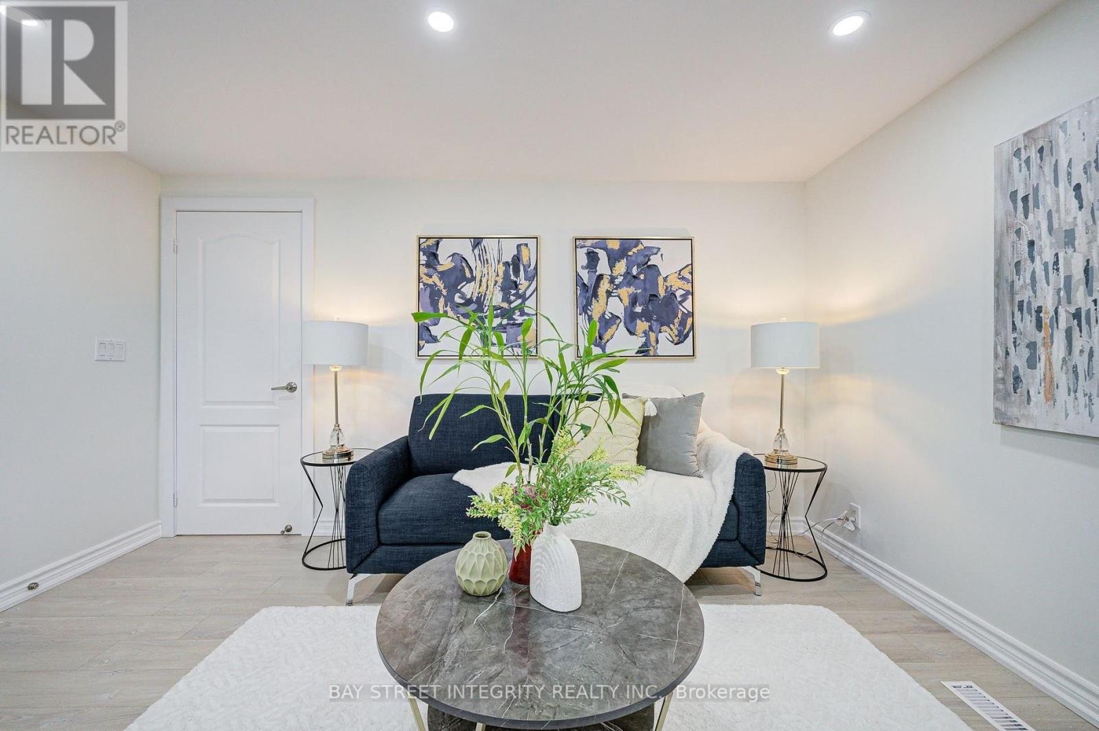 16 Arrowflight Drive, Markham, Ontario  L3P 1S1 - Photo 32 - N12764772