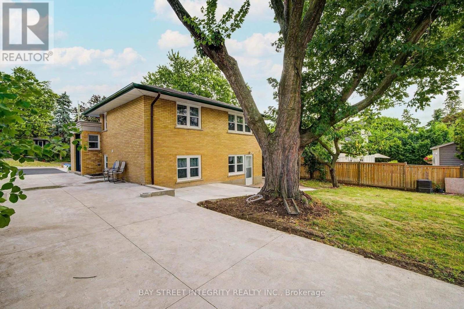 16 Arrowflight Drive, Markham, Ontario  L3P 1S1 - Photo 44 - N12764772