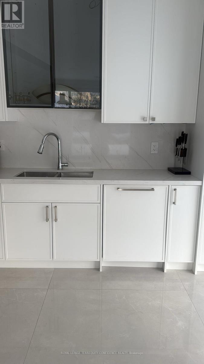 85 Crestwood Road, Vaughan, Ontario  L4J 1A4 - Photo 13 - N12764786