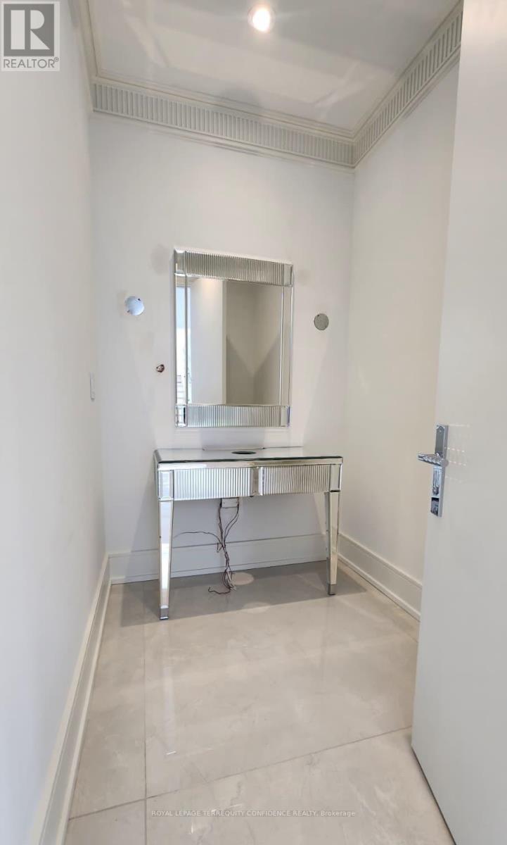 85 Crestwood Road, Vaughan, Ontario  L4J 1A4 - Photo 15 - N12764786