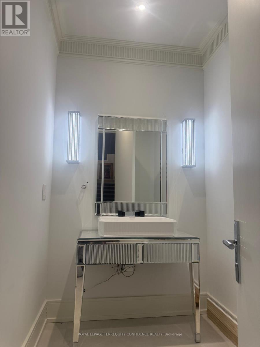 85 Crestwood Road, Vaughan, Ontario  L4J 1A4 - Photo 25 - N12764786