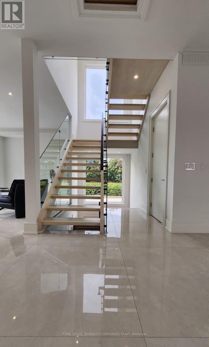 85 Crestwood Road, Vaughan, Ontario  L4J 1A4 - Photo 5 - N12764786