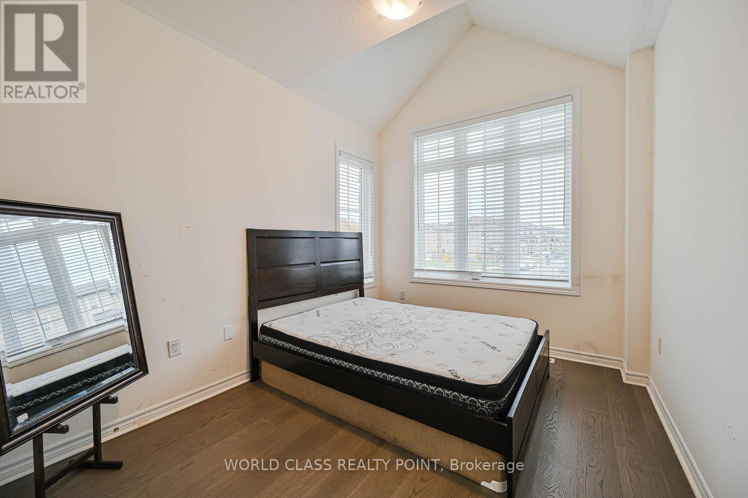 4 Hashmi Place, Brampton, Ontario  L6Y 6K1 - Photo 34 - W12764780