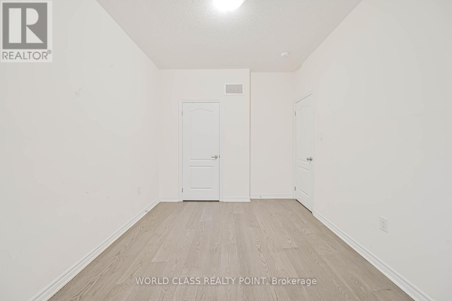 4 Hashmi Place, Brampton, Ontario  L6Y 6K1 - Photo 41 - W12764780