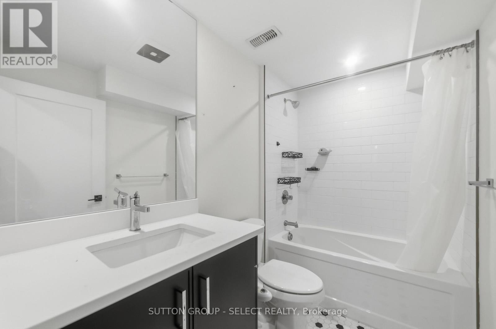 2273 Tokala Trail, London North, Ontario  N6G 0V8 - Photo 27 - X12763596