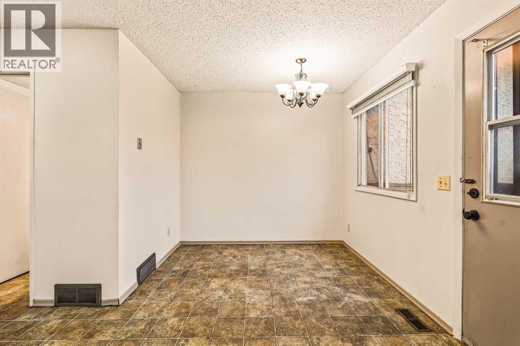 4716b 44 Avenue Ne, Calgary, Alberta  T1Y 3P1 - Photo 11 - A2279146