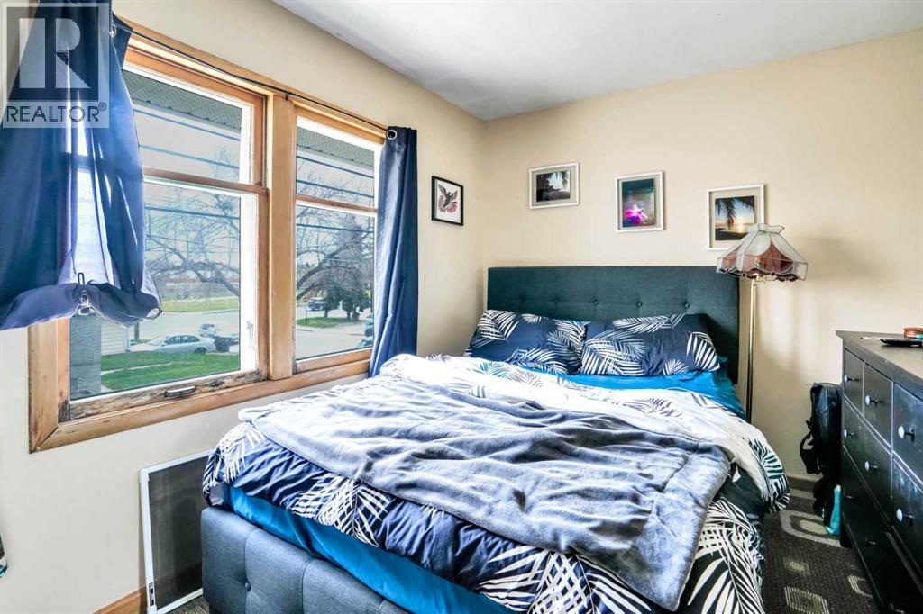 112 29 Avenue Nw, Calgary, Alberta  T2M 2L8 - Photo 5 - A2279237