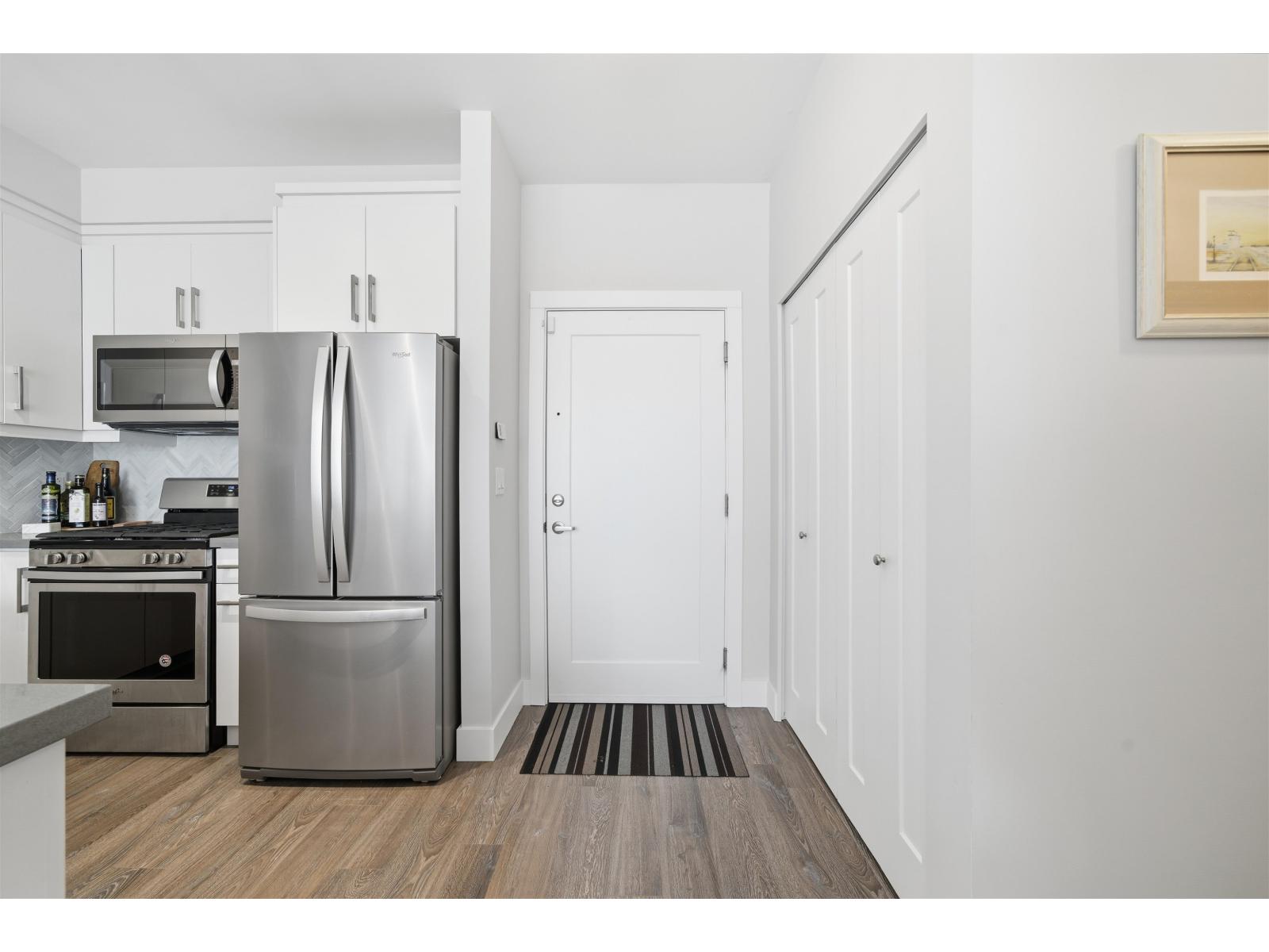 213 14550 Winter Crescent, Surrey, British Columbia  V4P 0G4 - Photo 5 - R3086189