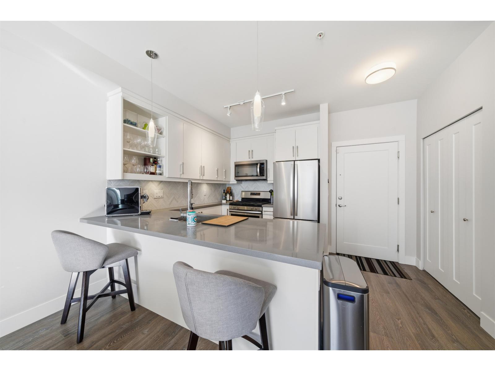 213 14550 Winter Crescent, Surrey, British Columbia  V4P 0G4 - Photo 10 - R3086189