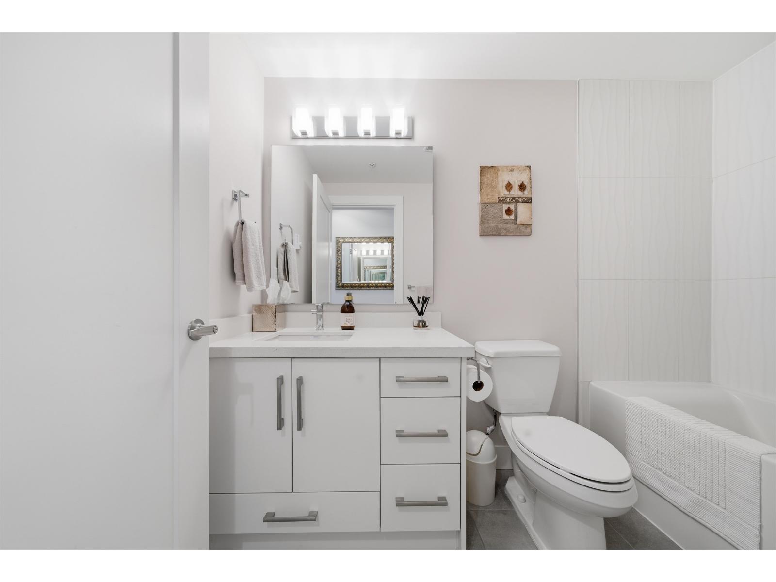 213 14550 Winter Crescent, Surrey, British Columbia  V4P 0G4 - Photo 23 - R3086189