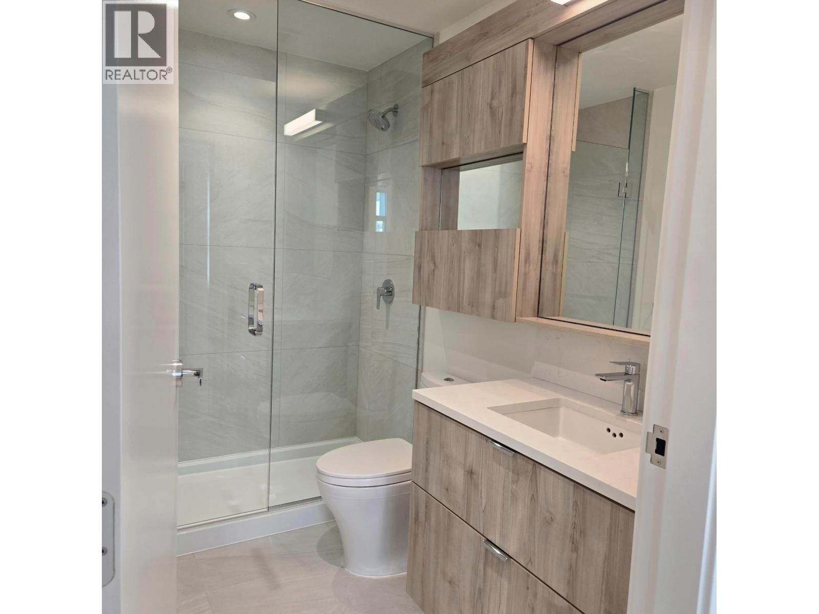 322 755 Harbourside Drive, North Vancouver, British Columbia  V7M 3G3 - Photo 18 - R3083631