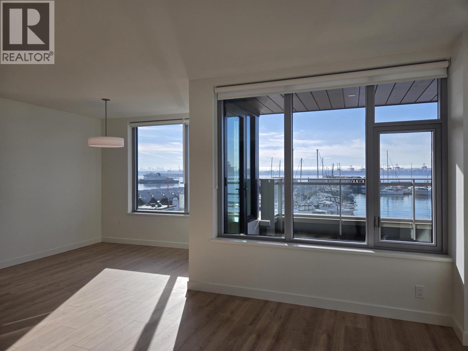 322 755 Harbourside Drive, North Vancouver, British Columbia  V7M 3G3 - Photo 13 - R3083631