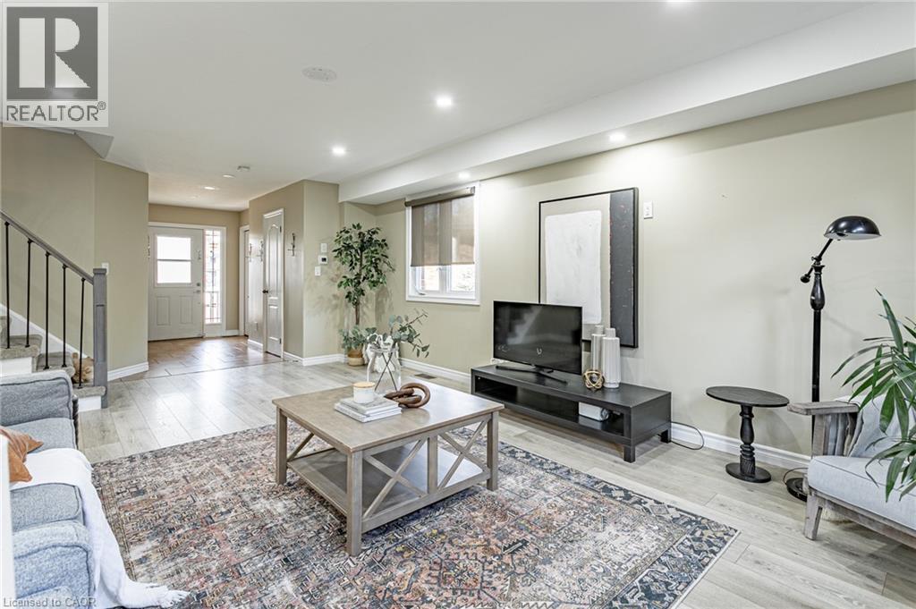 13 Ridgewood Court Unit# Upper, Woodstock, Ontario  N4T 0E5 - Photo 4 - 40803277