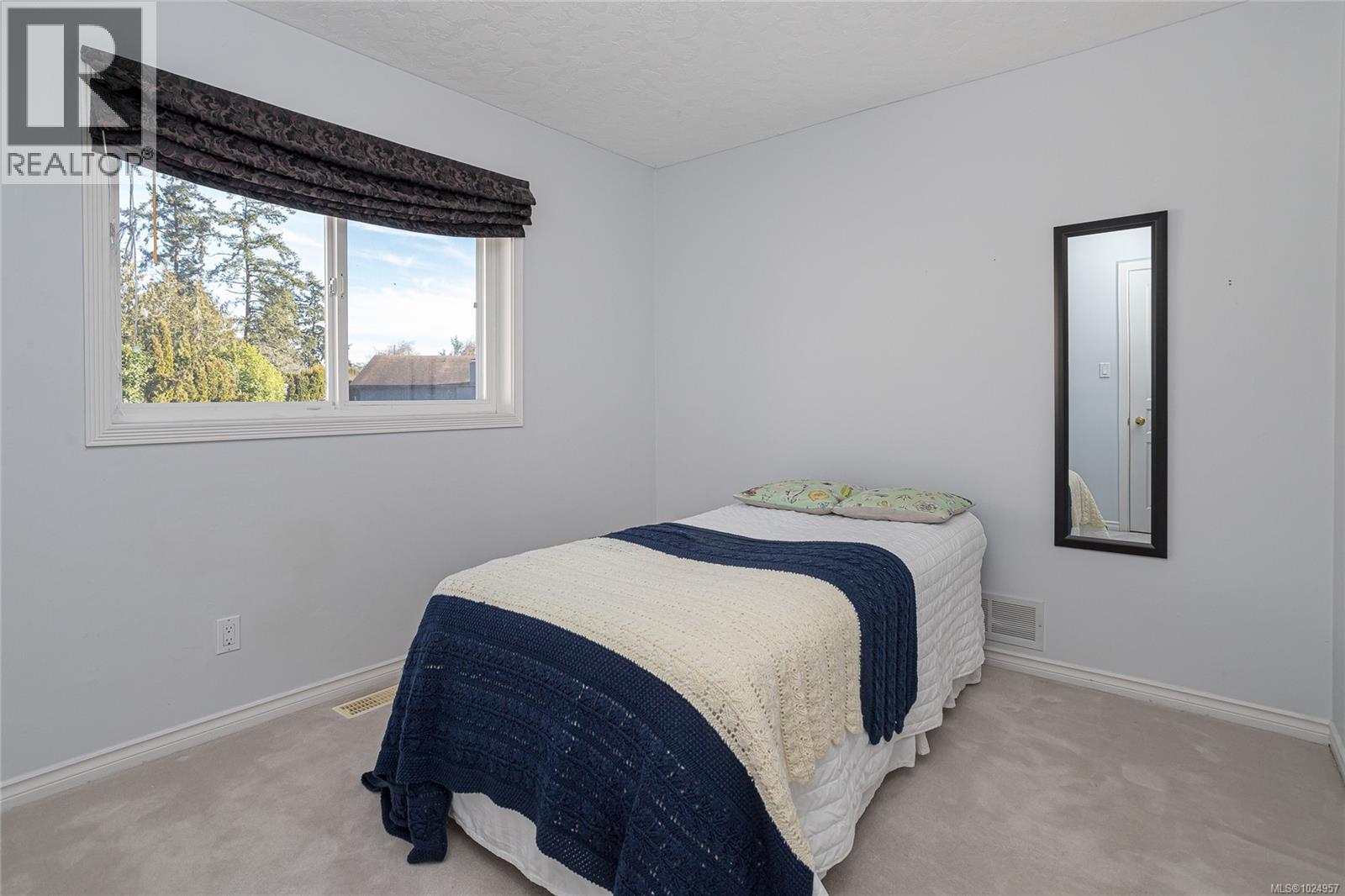 521 Pamela Pl, Saanich, British Columbia  V8Z 4H1 - Photo 22 - 1024957