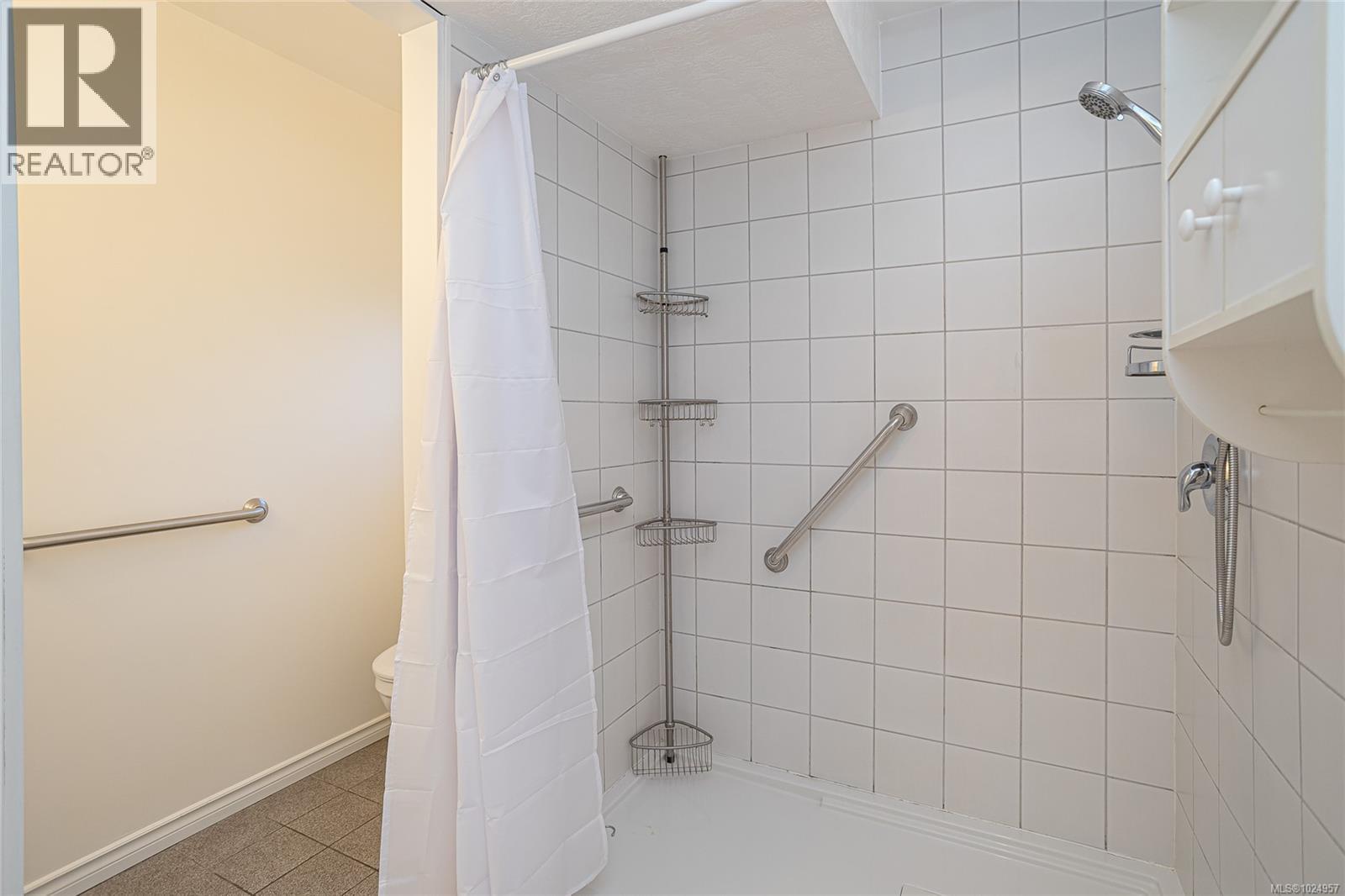 521 Pamela Pl, Saanich, British Columbia  V8Z 4H1 - Photo 39 - 1024957