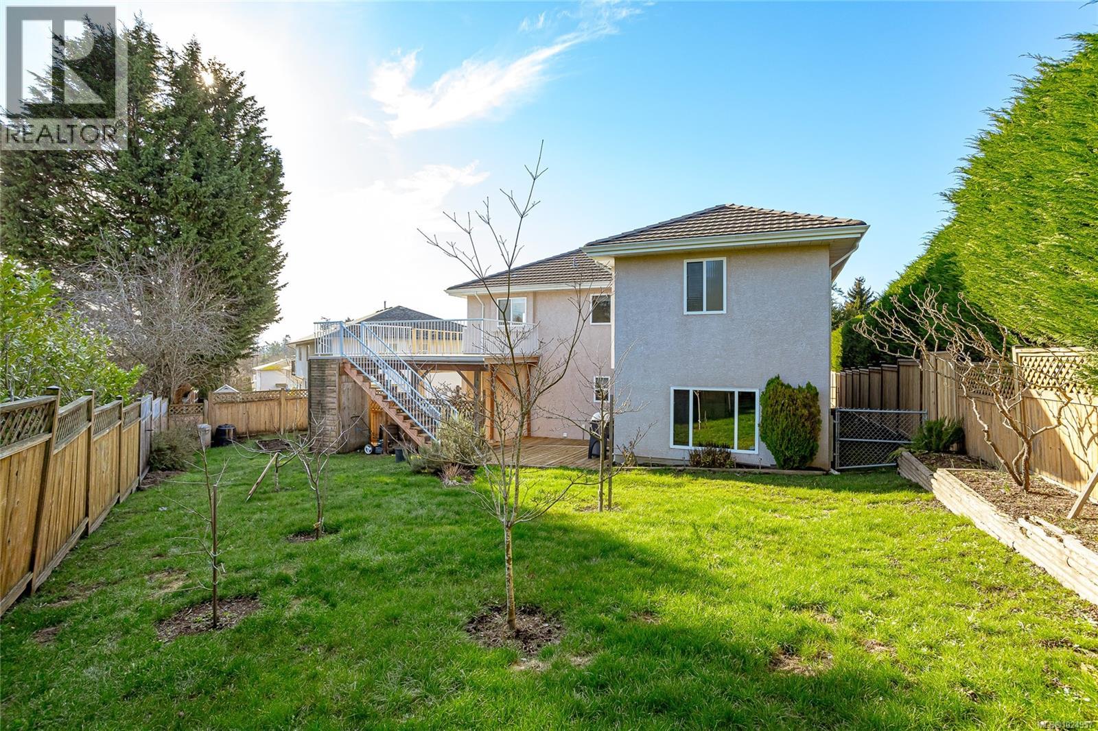 521 Pamela Pl, Saanich, British Columbia  V8Z 4H1 - Photo 49 - 1024957