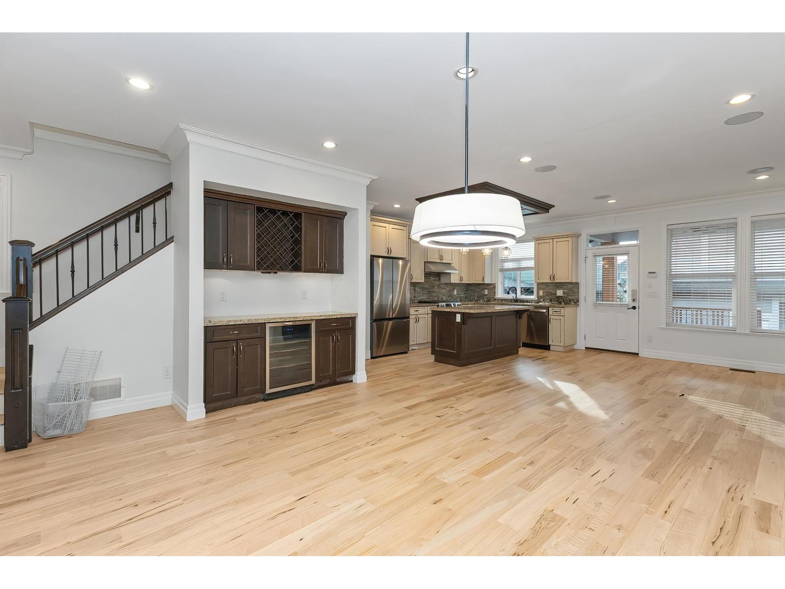 17394 2 Avenue, Surrey, British Columbia  V3Z 9P9 - Photo 10 - R3087335