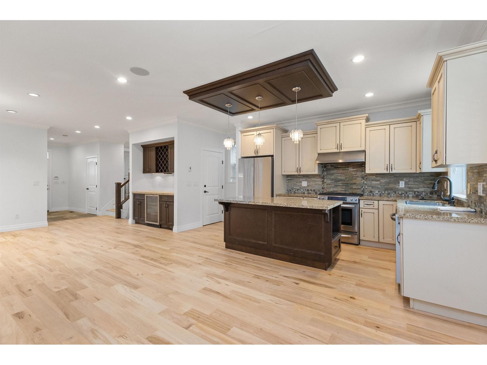 17394 2 Avenue, Surrey, British Columbia  V3Z 9P9 - Photo 13 - R3087335