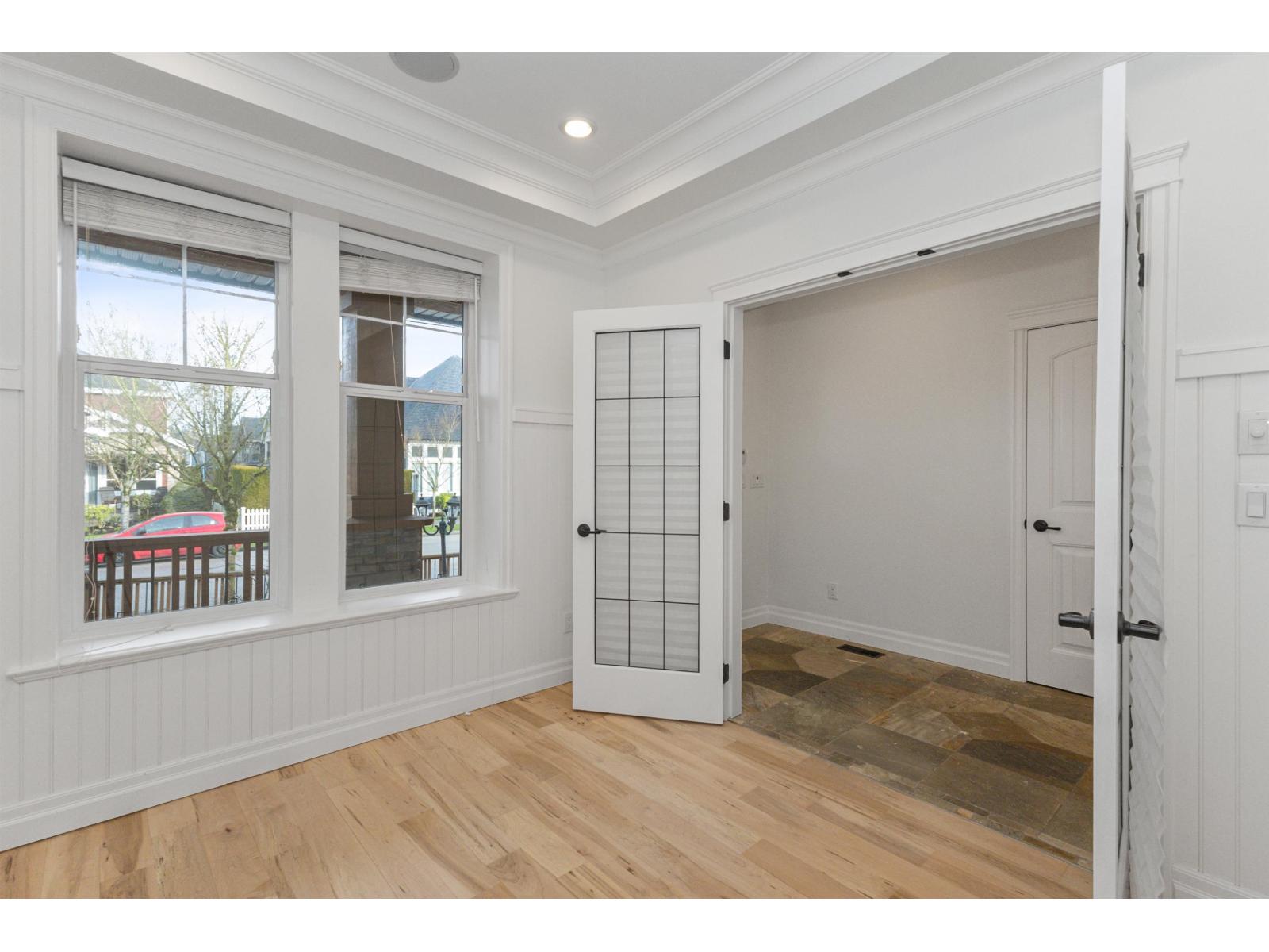 17394 2 Avenue, Surrey, British Columbia  V3Z 9P9 - Photo 6 - R3087335