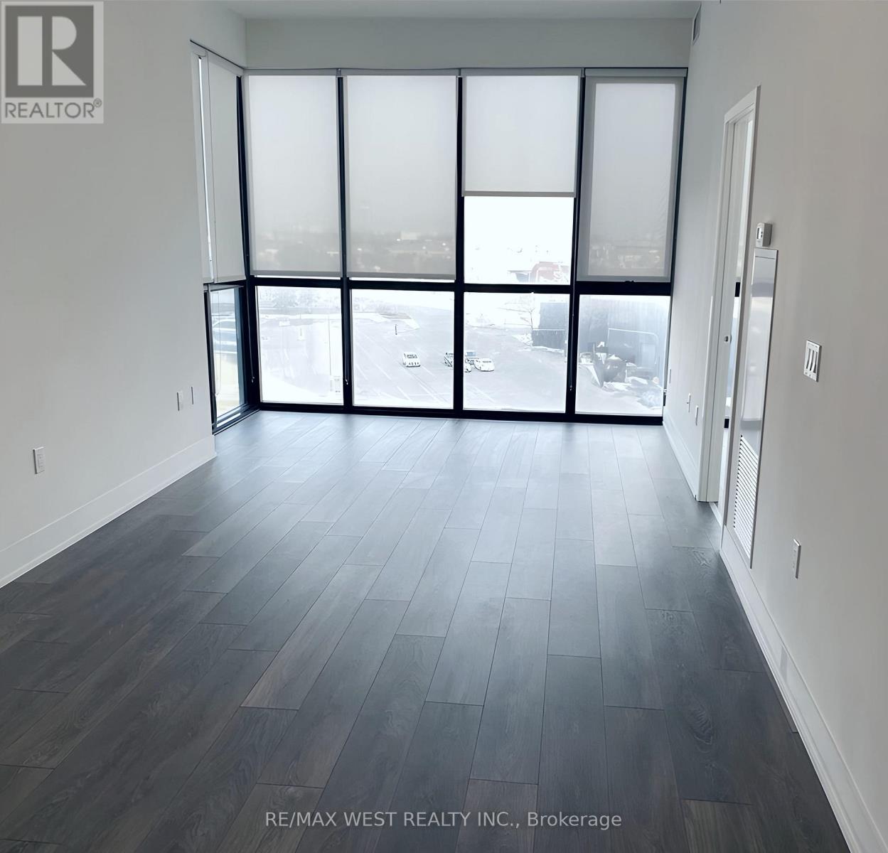 526 - 2908 Hwy 7 Road, Vaughan (Concord), Ontario  L4K 0K5 - Photo 4 - N12733714